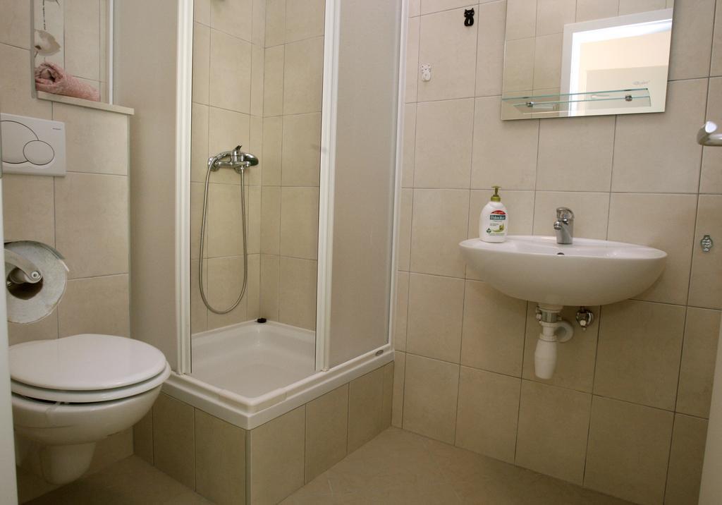 Apartments Rubic Оміш Номер фото