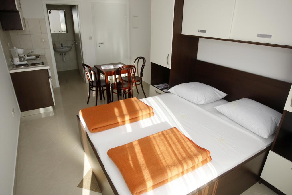 Apartments Rubic Оміш Номер фото